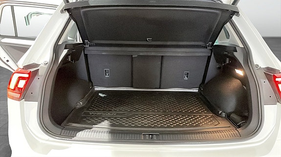 Volkswagen Tiguan 12 of 13