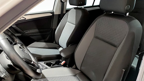 Volkswagen Tiguan 8 of 13