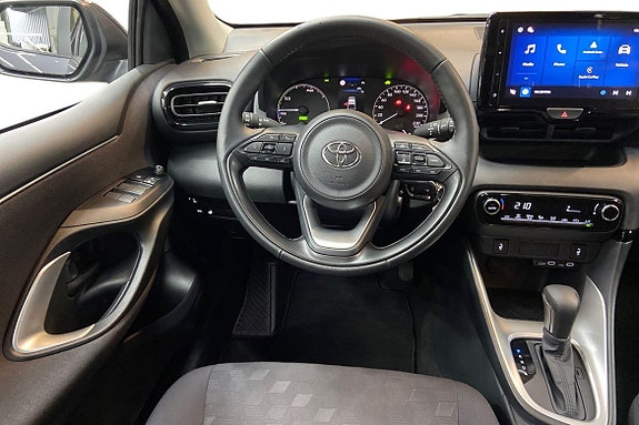 Toyota Yaris 11 of 21