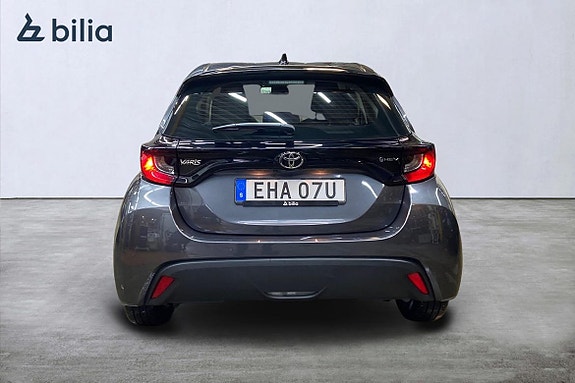Toyota Yaris 5 of 21