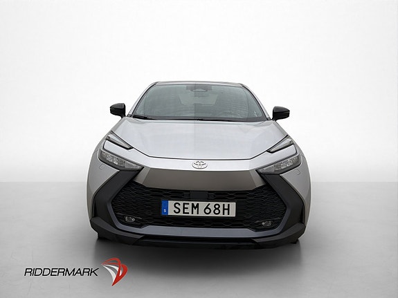 Toyota C-HR 3 of 29