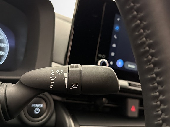 Toyota C-HR 25 of 29