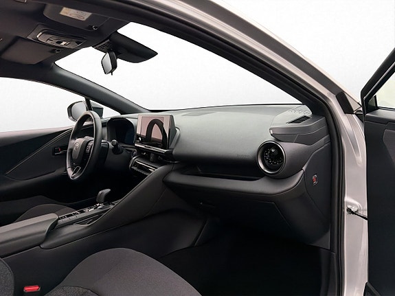 Toyota C-HR 12 of 29