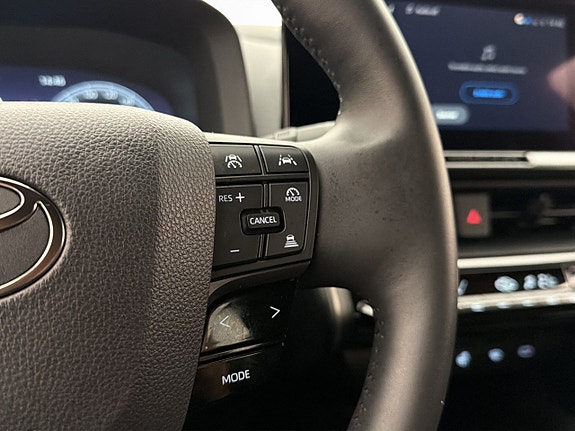 Toyota C-HR 24 of 29
