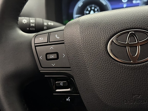 Toyota C-HR 27 of 29