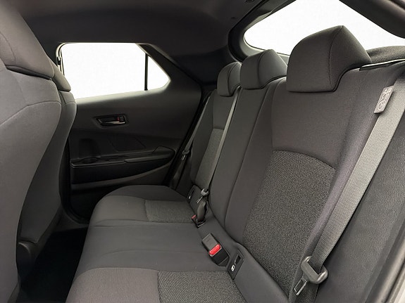 Toyota C-HR 13 of 29