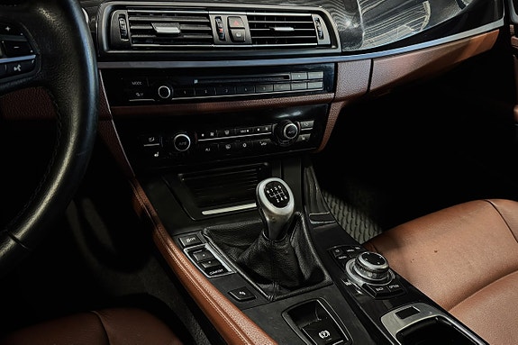 BMW 520d 13 of 14