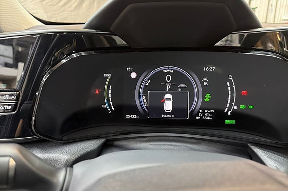 Lexus NX450h+ 16 of 21