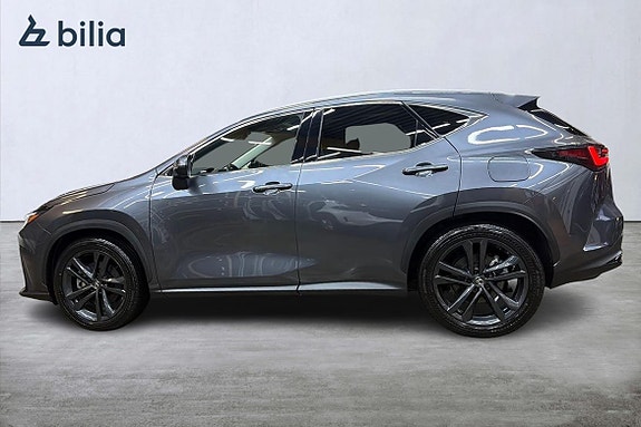 Lexus NX450h+ 3 of 21