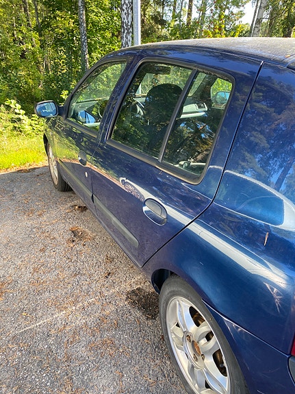 Renault Clio 2 of 4