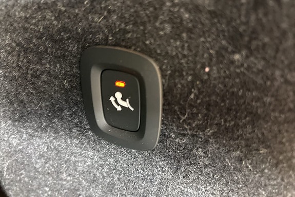 Volvo EC40 16 of 26