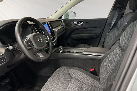 Volvo XC60 7 of 22