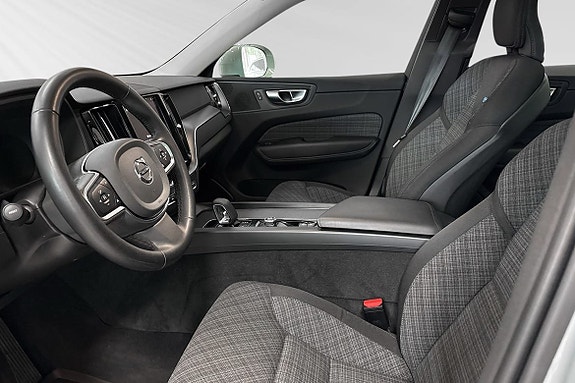 Volvo XC60 7 of 23