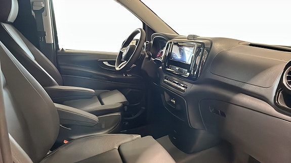 Mercedes-Benz Vito 119 3 of 11