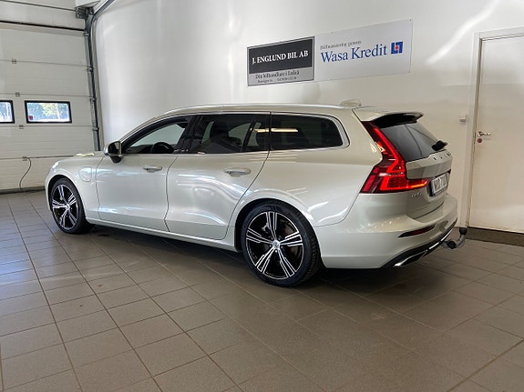 Volvo V60 4 of 10