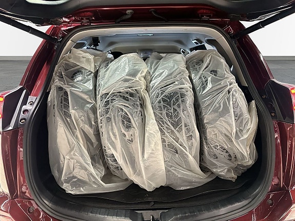 Toyota RAV4 10 of 12