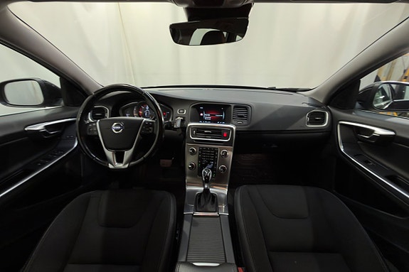 Volvo V60 15 of 25