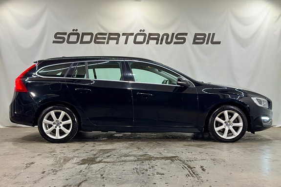 Volvo V60 5 of 25