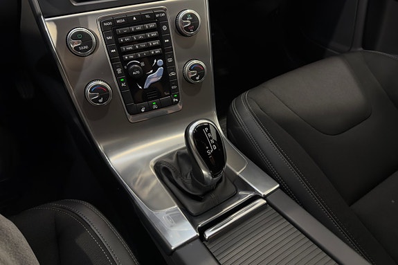 Volvo V60 20 of 25