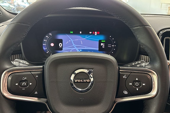 Volvo EX40 21 of 27