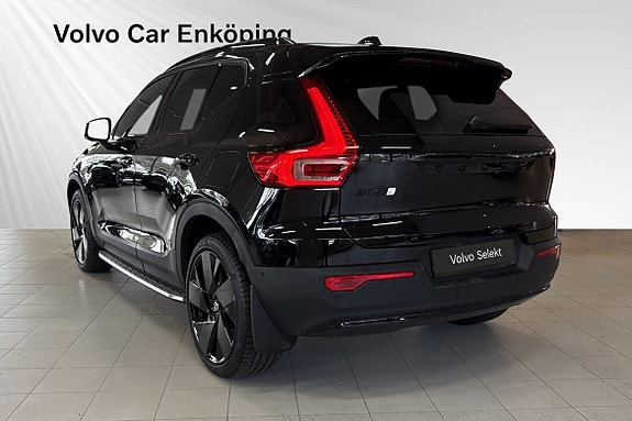 Volvo EX40 4 of 27