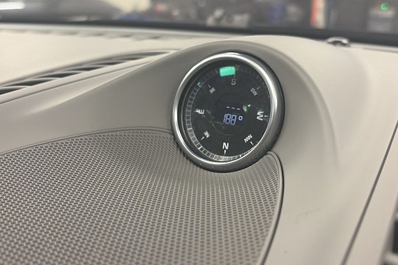 Porsche Cayenne Turbo 13 of 22