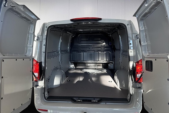 Mercedes-Benz Vito 114 7 of 17