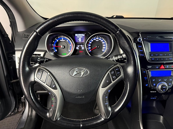 Hyundai i30 12 of 18