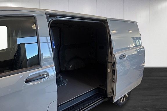 Mercedes-Benz Vito 119 9 of 18