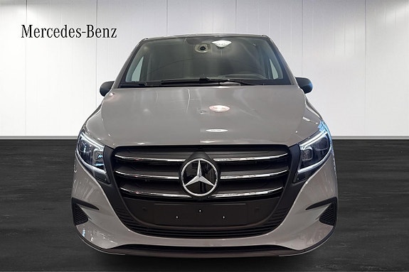 Mercedes-Benz Vito 119 2 of 18
