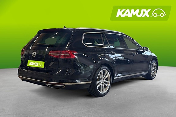 Volkswagen Passat 4 of 23