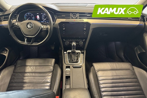 Volkswagen Passat 10 of 23