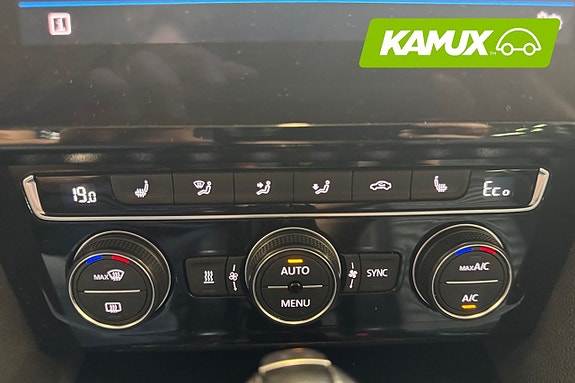 Volkswagen Passat 20 of 23