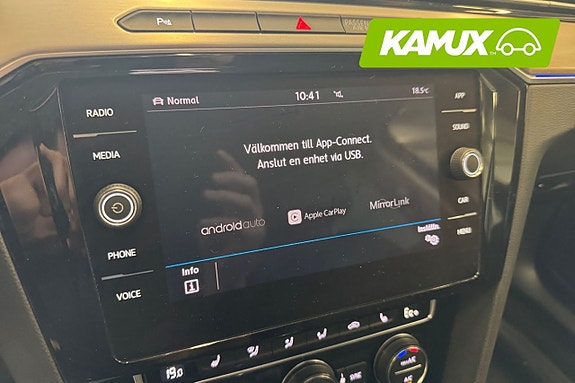 Volkswagen Passat 18 of 23