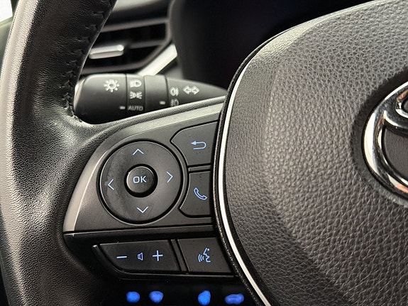 Toyota RAV4 30 of 30