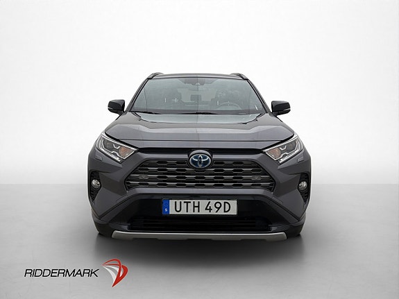 Toyota RAV4 3 of 30