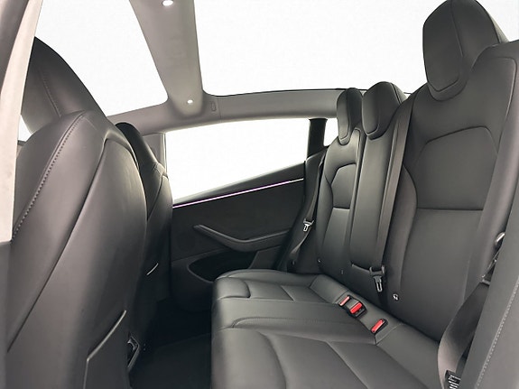 Tesla Model 3 16 of 30
