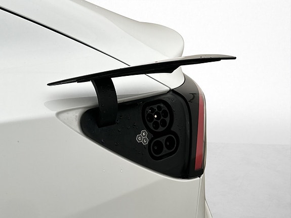 Tesla Model 3 13 of 30