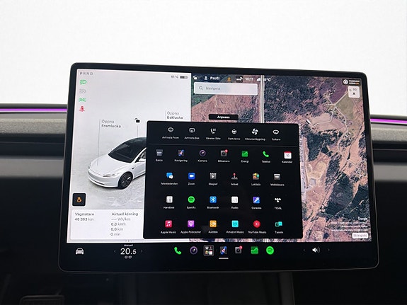 Tesla Model 3 22 of 30