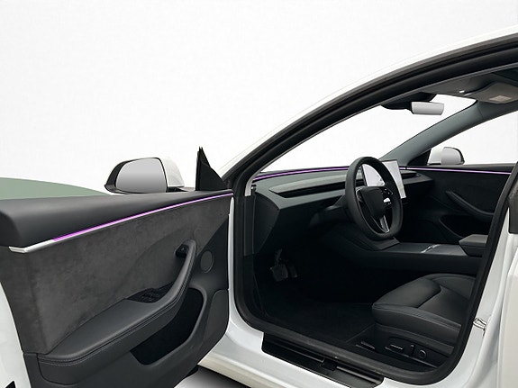 Tesla Model 3 18 of 30