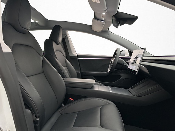 Tesla Model 3 14 of 30