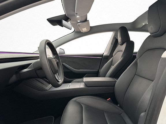 Tesla Model 3 15 of 30