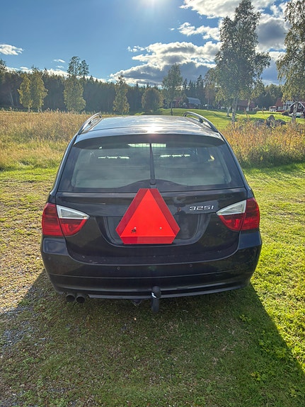 BMW 325i 5 of 9
