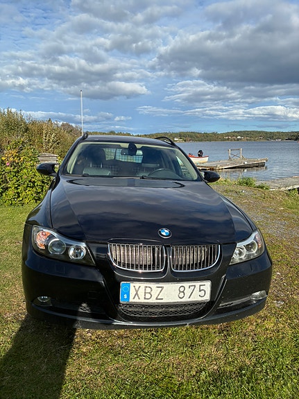BMW 325i 2 of 9
