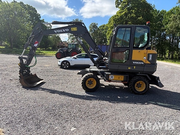 Hjulgrävare Volvo EW60E med tiltrotator och r 2 of 6