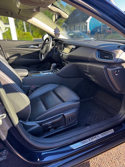 Opel Insignia 12 of 21