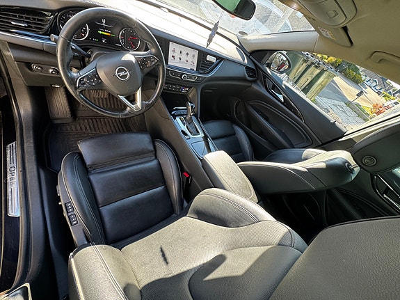 Opel Insignia 11 of 21