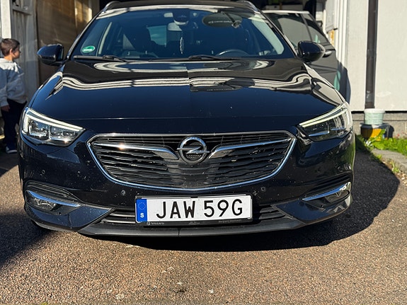 Opel Insignia 2 of 21
