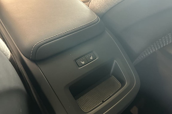 Volvo XC60 19 of 30