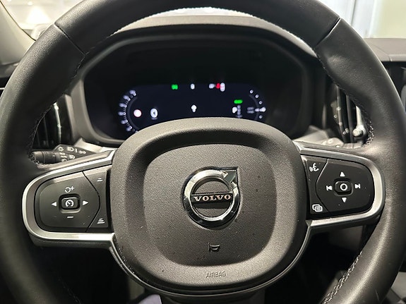Volvo XC60 16 of 18